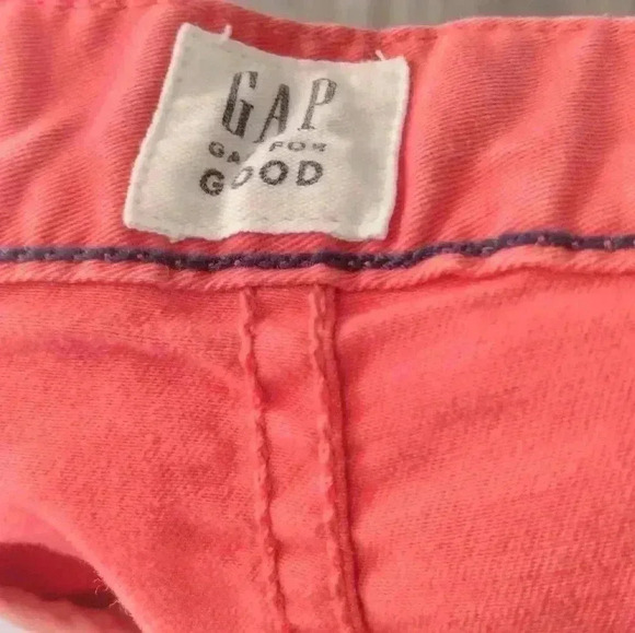 Gap  shorts - Picture 2 of 4